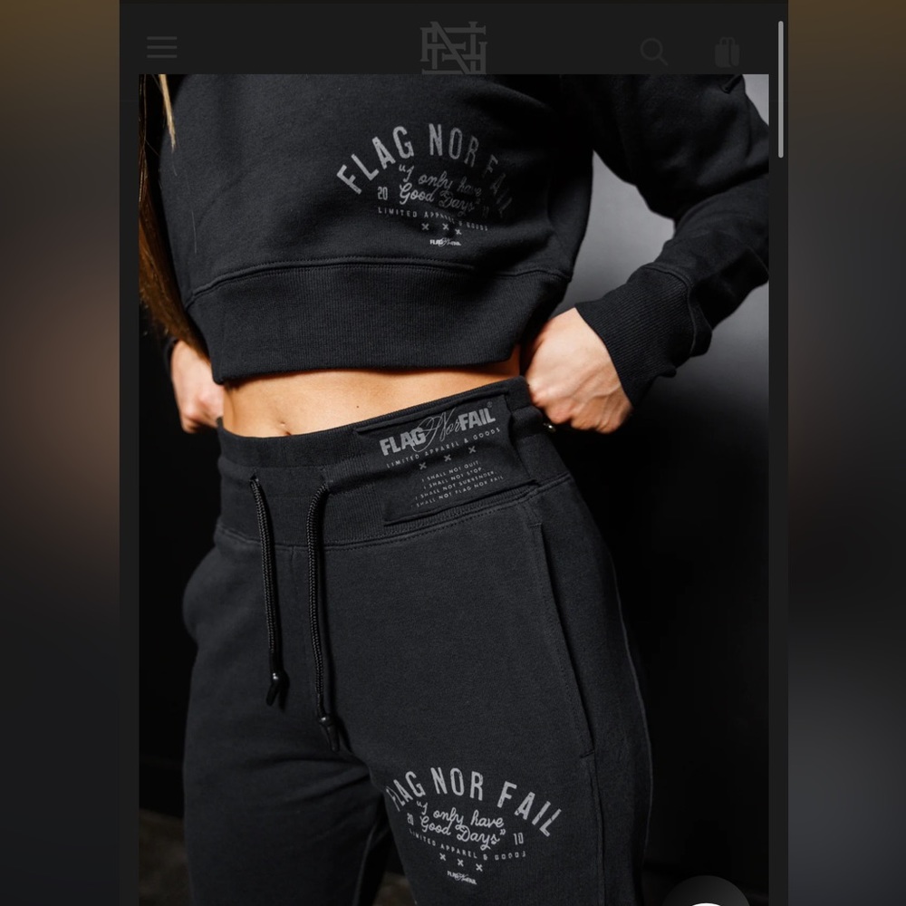 Flag nor fail women’s black joggers size medium in black